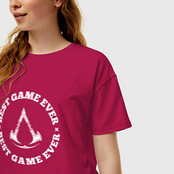 Футболка оверсайз женская Символ Assassins Creed и круглая надпись best game, цвет: маджента — фото 2