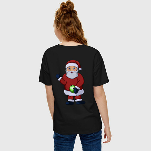 Женская футболка оверсайз Дед Мороз с елочной игрушкой / Черный – фото 4