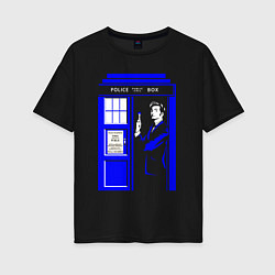 Футболка оверсайз женская Доктор Кто у двери Тардис, цвет: черный
