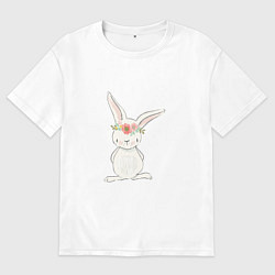 Женская футболка оверсайз Милый кролик с венком на голове