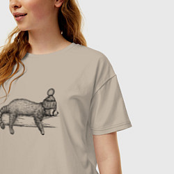 Футболка оверсайз женская Рыжая панда отдыхает, цвет: миндальный — фото 2