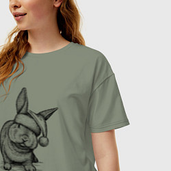 Футболка оверсайз женская Новогодний заяц, цвет: авокадо — фото 2