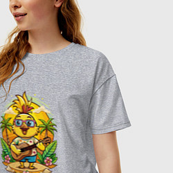 Футболка оверсайз женская Попугай играет на гитаре жарким летом, цвет: меланж — фото 2