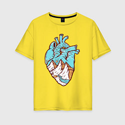 Женская футболка оверсайз Сердце и горы