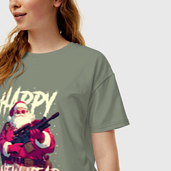 Футболка оверсайз женская Happy New Year Santa Claus with weapon, цвет: авокадо — фото 2