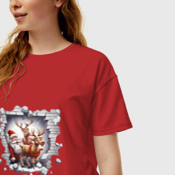 Футболка оверсайз женская Санта с оленями, цвет: красный — фото 2