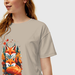 Футболка оверсайз женская Лисы и осенний пейзаж, цвет: миндальный — фото 2
