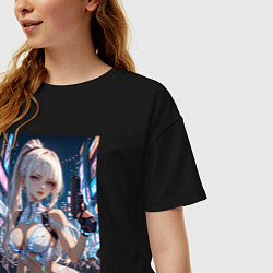 Футболка оверсайз женская Девушка с пистолетом с киберимплантами, цвет: черный — фото 2