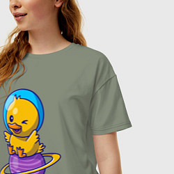 Футболка оверсайз женская Утёнок на сатурне, цвет: авокадо — фото 2