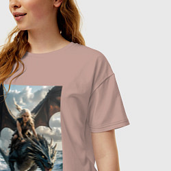 Футболка оверсайз женская Девушка летит на драконе в стиле Игры престолов, цвет: пыльно-розовый — фото 2