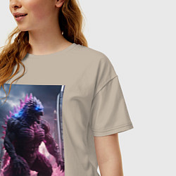 Футболка оверсайз женская Годзилла посреди мегаполиса, цвет: миндальный — фото 2