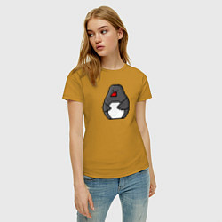 Футболка хлопковая женская Пиксельный пингвин, цвет: горчичный — фото 2