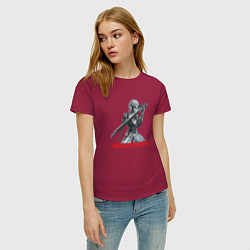 Футболка хлопковая женская Райден из Metal Gear Rising с мечом, цвет: маджента — фото 2