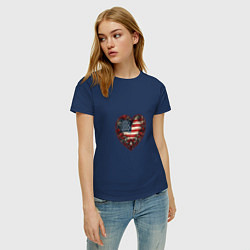 Футболка хлопковая женская Сердце с цветами флаг США, цвет: тёмно-синий — фото 2