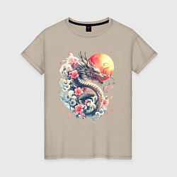 Футболка хлопковая женская Японский дракон на фоне солнца и цветки сакуры, цвет: миндальный