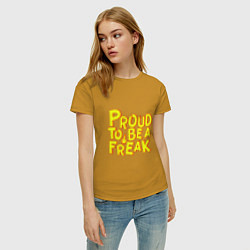 Футболка хлопковая женская Proud to be a freak, цвет: горчичный — фото 2