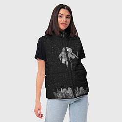 Женский жилет Космонавт Над Городом, цвет: 3D-черный — фото 2