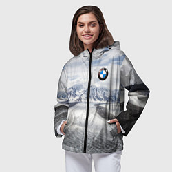 Ветровка с капюшоном женская BMW - снежная вершина, цвет: 3D-черный — фото 2