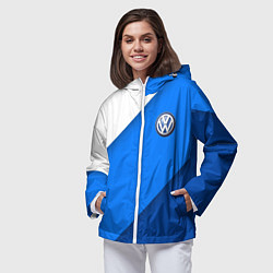 Ветровка с капюшоном женская Volkswagen - голубые линии, цвет: 3D-белый — фото 2